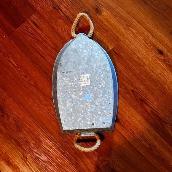 Rustic display/serving decor   - Picture 2 of 3